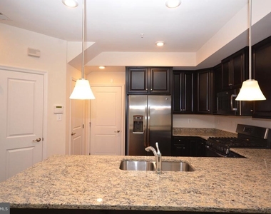 5942 Leben Drive - Photo Thumbnail 4