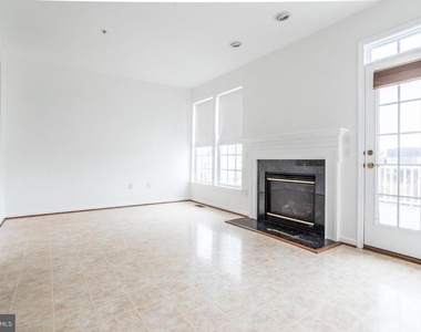 9314 Penrose Street - Photo Thumbnail 11