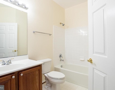 9314 Penrose Street - Photo Thumbnail 22
