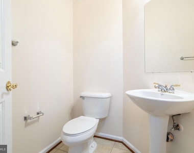 9314 Penrose Street - Photo Thumbnail 13
