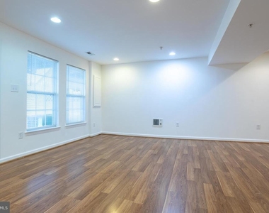 9314 Penrose Street - Photo Thumbnail 28