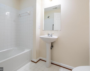 9314 Penrose Street - Photo Thumbnail 31