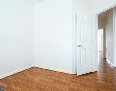 9314 Penrose Street - Photo Thumbnail 23