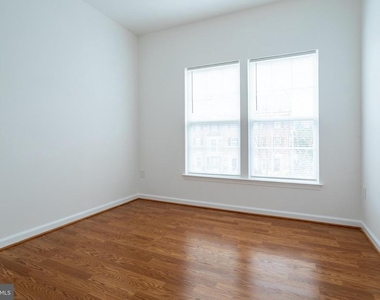 9314 Penrose Street - Photo Thumbnail 24