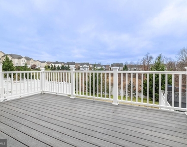 9314 Penrose Street - Photo Thumbnail 33