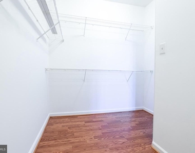 9314 Penrose Street - Photo Thumbnail 17