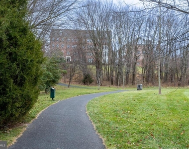 9314 Penrose Street - Photo Thumbnail 36