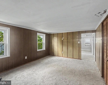 5949 Conover Road - Photo Thumbnail 5