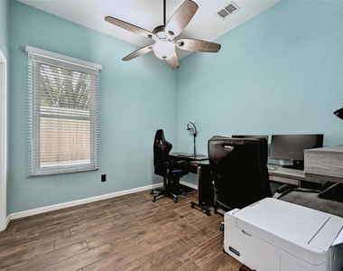 3012 Rochelle Dr - Photo Thumbnail 15