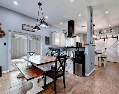 3012 Rochelle Dr - Photo Thumbnail 7