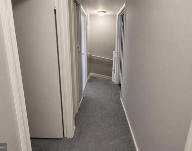 2561 Robinson Place - Photo Thumbnail 12