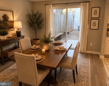 2561 Robinson Place - Photo Thumbnail 9
