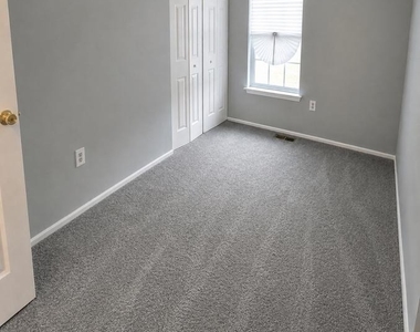 2561 Robinson Place - Photo Thumbnail 14