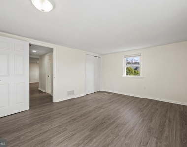 9432 Lyons Mill Road - Photo Thumbnail 7
