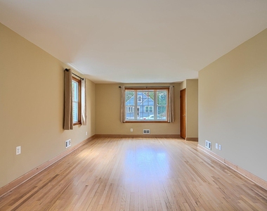 4118 Slater Avenue - Photo Thumbnail 5