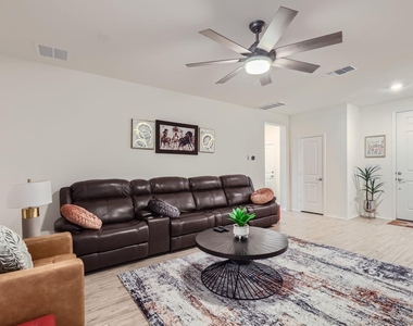 2110 Goji Ln - Photo Thumbnail 3