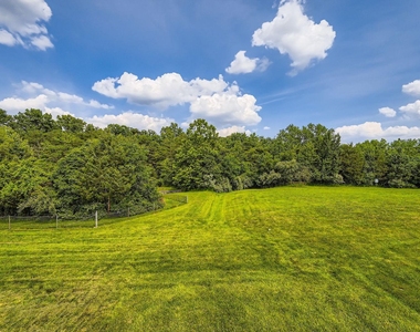 2401 Kevsway Court - Photo Thumbnail 23