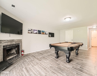 2401 Kevsway Court - Photo Thumbnail 19