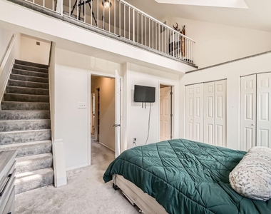 2401 Kevsway Court - Photo Thumbnail 12