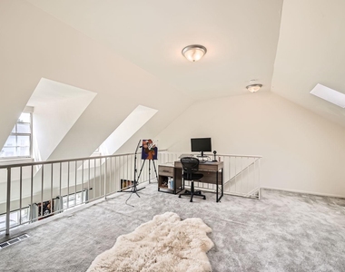 2401 Kevsway Court - Photo Thumbnail 13