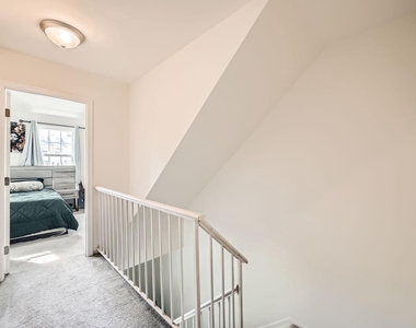 2401 Kevsway Court - Photo Thumbnail 9