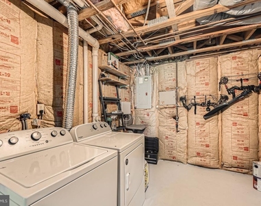 2401 Kevsway Court - Photo Thumbnail 21