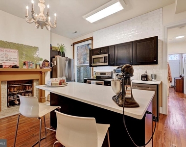 1625 Saint Paul Street - Photo Thumbnail 10