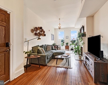 1625 Saint Paul Street - Photo Thumbnail 3