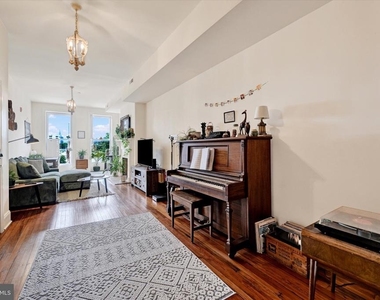 1625 Saint Paul Street - Photo Thumbnail 8