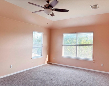 4116 Meadow Bluff Way - Photo Thumbnail 12