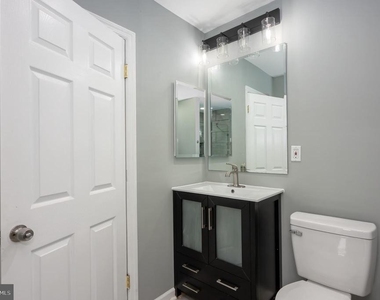 4616 Curtis Avenue - Photo Thumbnail 10