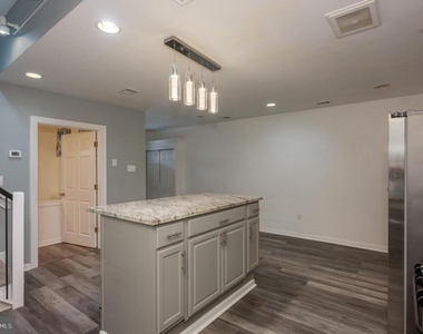 4616 Curtis Avenue - Photo Thumbnail 4