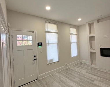 2807 Clifton Avenue - Photo Thumbnail 2