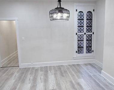 2807 Clifton Avenue - Photo Thumbnail 7