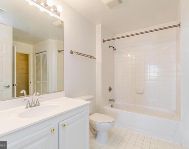 23 Pierside Drive - Photo Thumbnail 14