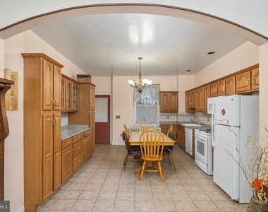 22 S Highland Avenue - Photo Thumbnail 6