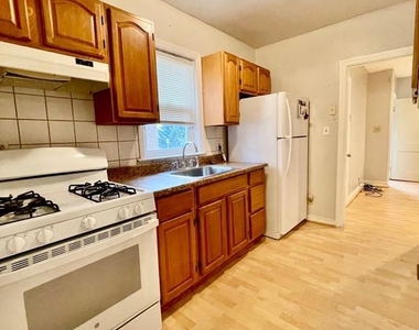 2914 Clearview Avenue - Photo Thumbnail 9