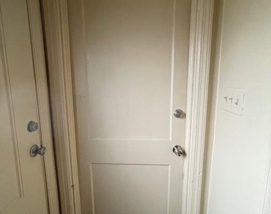 2914 Clearview Avenue - Photo Thumbnail 2