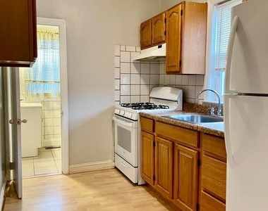 2914 Clearview Avenue - Photo Thumbnail 8