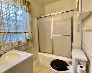 2914 Clearview Avenue - Photo Thumbnail 7