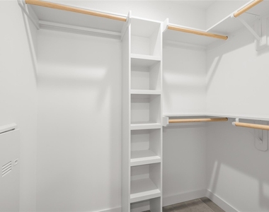 84 East Ave - Photo Thumbnail 7