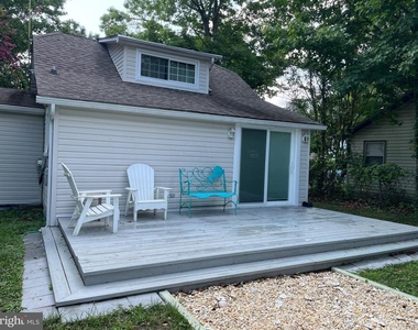 6002 Melbourne Avenue - Photo Thumbnail 1