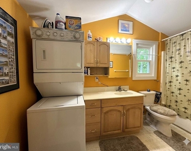 6002 Melbourne Avenue - Photo Thumbnail 6