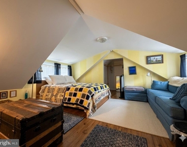 6002 Melbourne Avenue - Photo Thumbnail 7