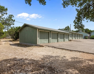 20802 Bonanza St - Photo Thumbnail 5