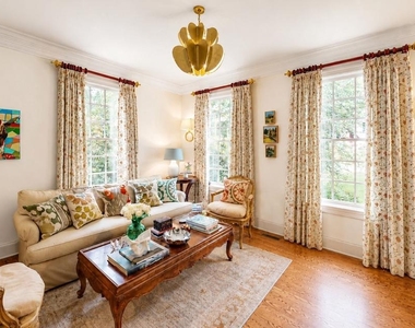 4 Ridge Road - Photo Thumbnail 2