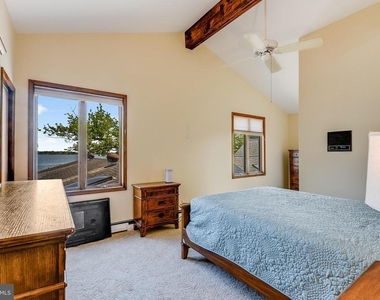 3440 S River Terrace - Photo Thumbnail 38
