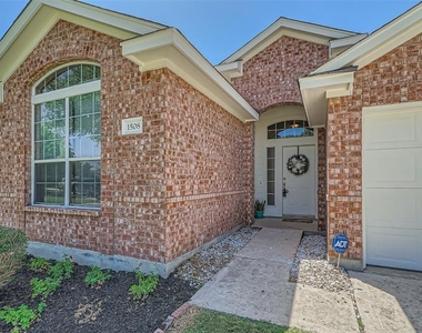 1508 Augusta Bend Dr - Photo Thumbnail 2