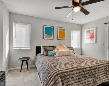 297 Lakeside Drive - Photo Thumbnail 21
