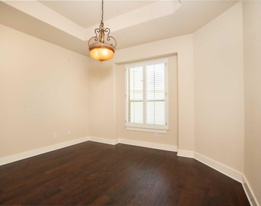 210 Rivulet Ln - Photo Thumbnail 20